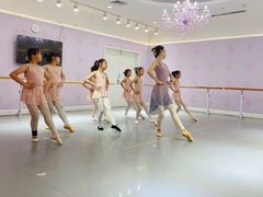 -Isee灰姑娘国际儿童艺术中心