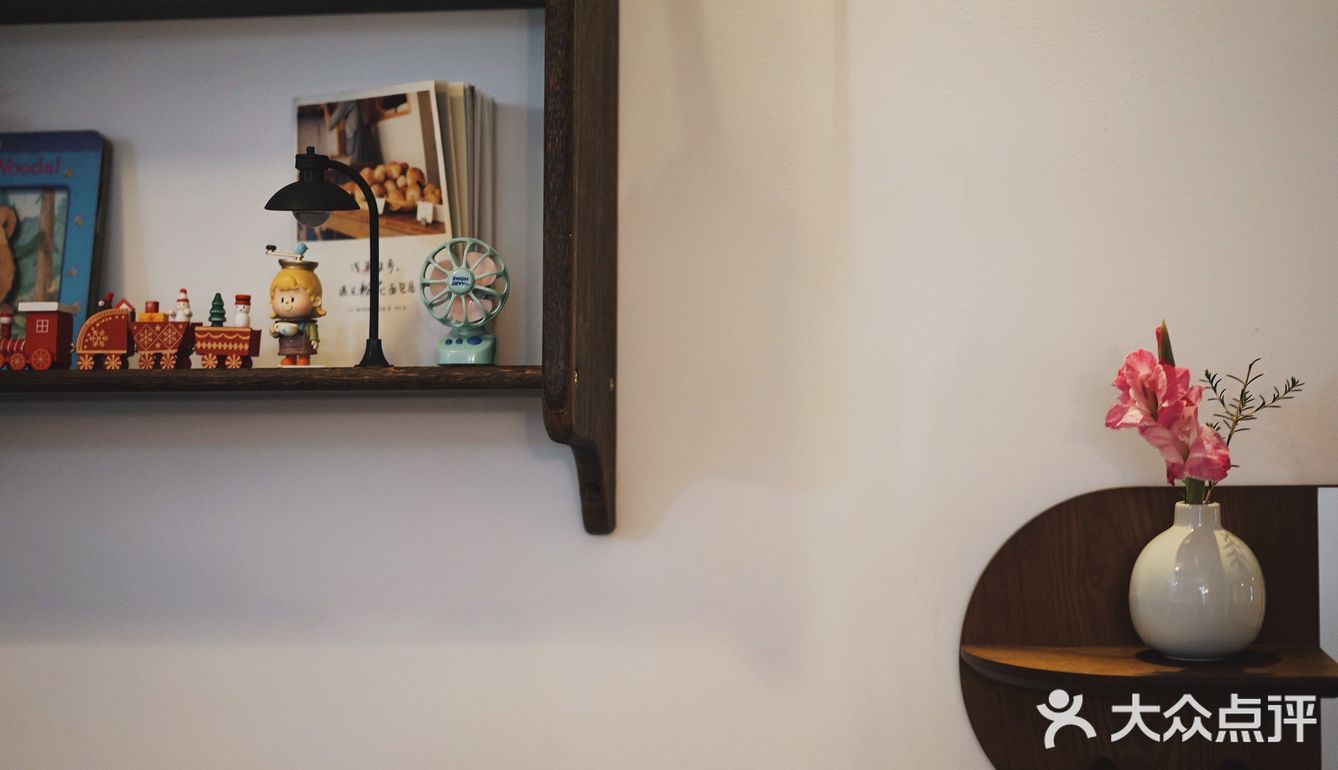 TonTon小屋☕️社区咖啡甜点木质小屋