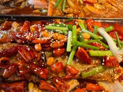 -鸣记脆皮烤鱼·海鲜烤鱼(三八广场店)