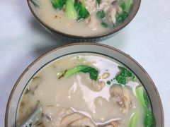 -明呈黄鱼面馆(斜土路店)