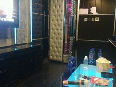 -蓝尊量贩(黄河路店)