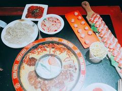 红白鸳鸯锅-矮板凳老火锅(宽窄巷子店)