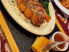 -塞纳河法国餐厅(意式风情街店)