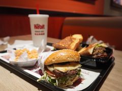-The Habit Burger Grill 哈比特汉堡(复兴soho店)