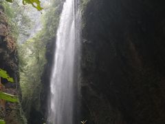 -龙水峡地缝景区
