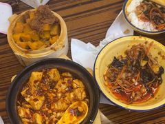 -山城欢现炒食堂(上海城店)