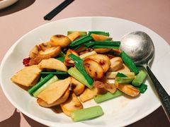蘑菇炒冬笋-新荣记(南京西路店)