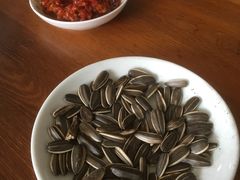 瓜子-牛八宝桂林米粉(八里庄店)