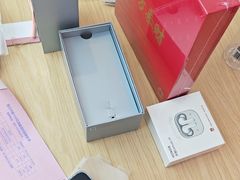 -荣耀授权专卖店(黄浦浙江中路店)