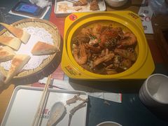 -多嘴超级肉蟹煲(杉杉国潮主题店)