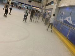 -正佳冰河湾真冰滑冰场