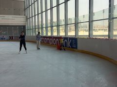 -冠军冰场CHAMPION RINK(凯德广场店)