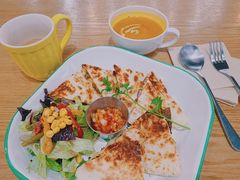 -HELLO 27 意面·沙拉·帕尼尼