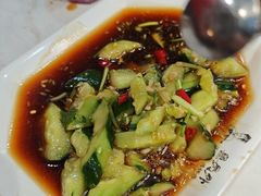 -鲁员外地锅鸡地锅鱼(古墩路店)