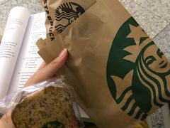 -星巴克(香港国际机场44号闸店)