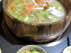 -秋语木桶鱼.酸菜鱼(开发区火车站店)