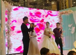 -艾米丽婚纱礼服