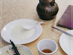 -维吾尔餐厅(宜山路店)