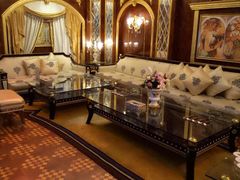 -白玉兰广场停车场