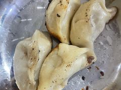 -黄阿姨锅贴大王(万航渡路店)