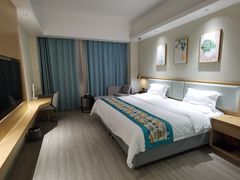 -南宁世纪君悦大酒店(青秀万达滨湖路地铁站店)