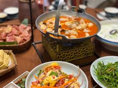 -老滇山寨•云南特色菜•地方菜•民族风情歌舞表演(金碧店)