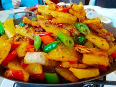 干锅土豆片-尚味小厨·瓦罐煨汤