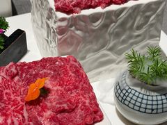-左庭右院鲜牛肉火锅黑金店(陆家嘴中心店)
