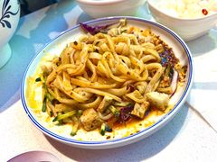 -串串叔叔麻辣烫(铜锣湾店)