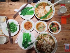 -湘人龙记老长沙米粉(鸟巢店)