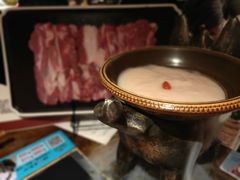 -老牌坊云南鱼豆花火锅(哈西万达店)