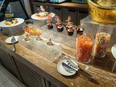 -湖景知味西餐厅•自助餐• 轻食(南京金茂威斯汀大酒店)