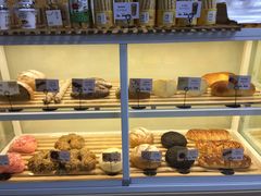 面包甜点陈列柜-野上麦田(中贸广场店)