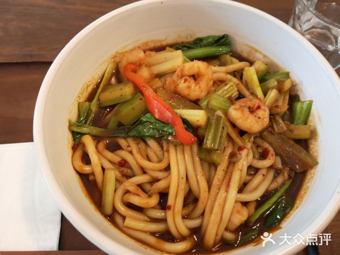 饱鲜·新疆米粉·小通巷店虾仁炒米粉图片