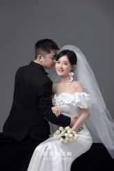 -纪梵希旅拍婚纱摄影(大连总店)