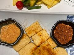 炸包浆豆腐配蘸水-云海肴·汽锅鸡·云南菜(广安门天虹店)