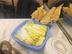 -渝君重庆火锅(嘉宾路店)