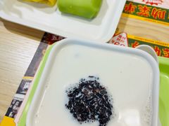 -满记甜品(优客百盛店)