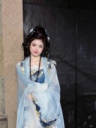 -一揽芳华汉服旗袍体验馆(拙政园店)