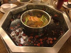 -山城年华老火锅(玉林店)