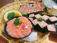 -卤校长重庆火锅(恒隆广场店)