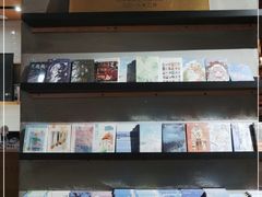 -新华书店(苍南银泰店)