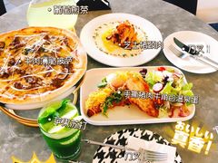 -I HOLIC艾豪丽披萨(KKone店)