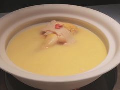 领鲜花胶鸡汤-领鲜天下·焗海鲜·花胶鸡(天目里店)