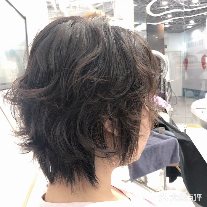 MYYF SALON烫发染发图片