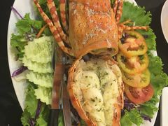 -J Daeng Seafood