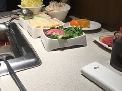 -海底捞火锅鲜切牛肉主题店(长寿路店)