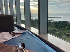 -黄金海景大酒店-旋转餐厅