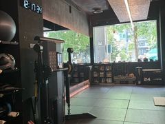 -TOP健身私教工作室(侨香店)