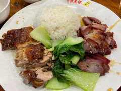 双拼饭-澳门陈光记烧味饭店(南京德基广场店)
